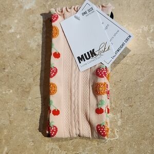 MukLuks Luxe Collection Lightweight Crew Socks